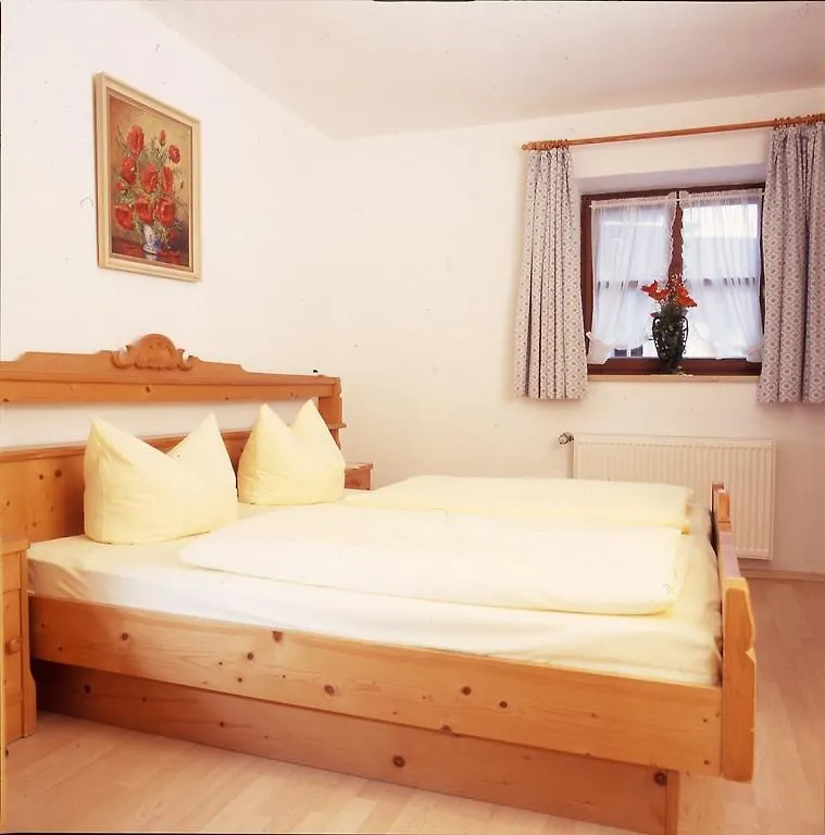 Ferienwohnungen Buchner Garmisch Apartament